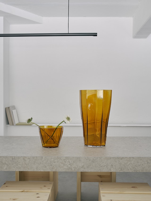 Reed vase amber 175mm